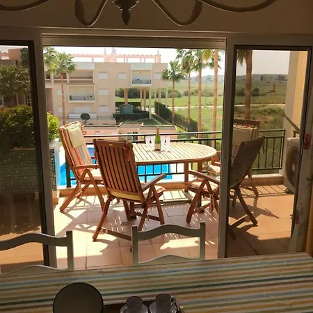 Palm Garden Apartment *